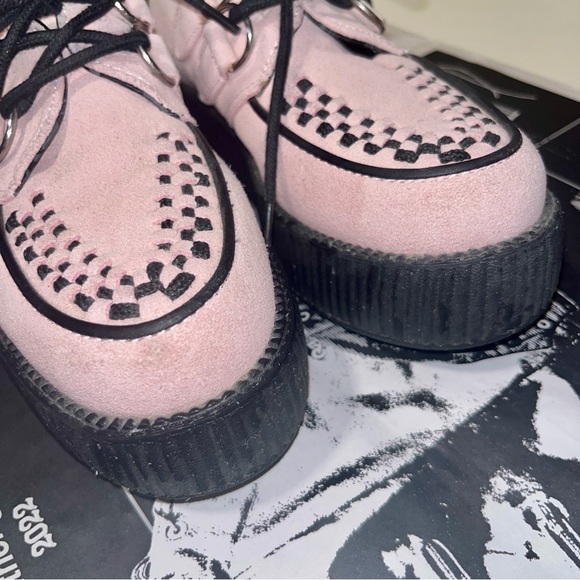 T.U.K Punk Baby Pink Suede Creepers - Picture 5 of 13